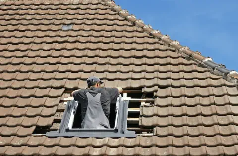 Pose de velux - Dragey-Ronthon